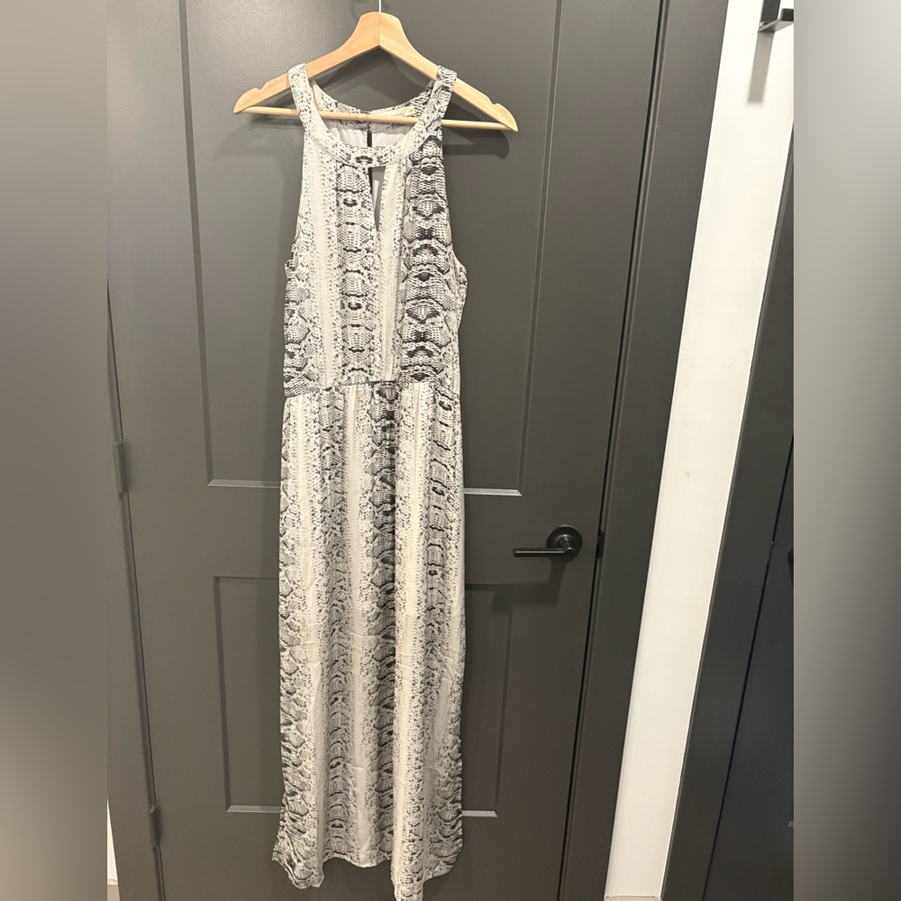 Elegant Snake Print Maxi Dress Key Hole Neck and Back Detail